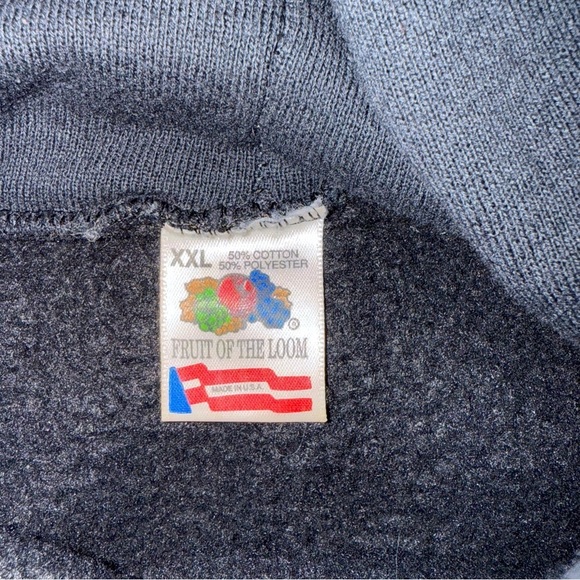 Vintage 90s Americana Made in USA Fruit of the Loom USA Flag Black Hoodie - Picture 9 of 9